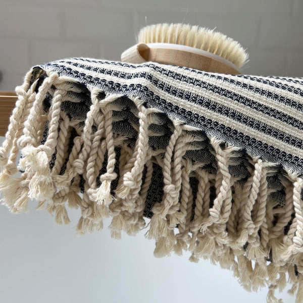 Cushions & Throws