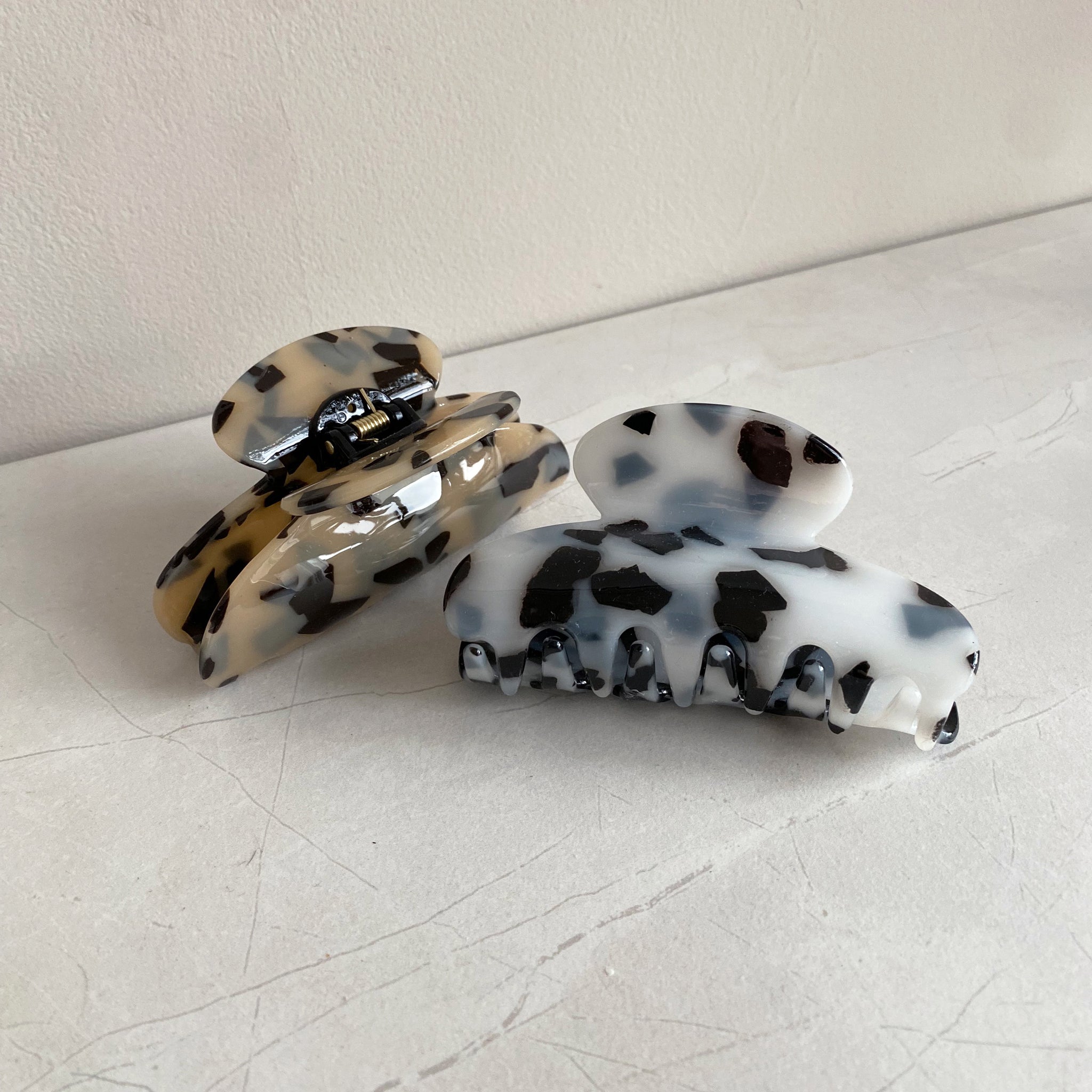 Grey Large Tortoiseshell Hair Claw