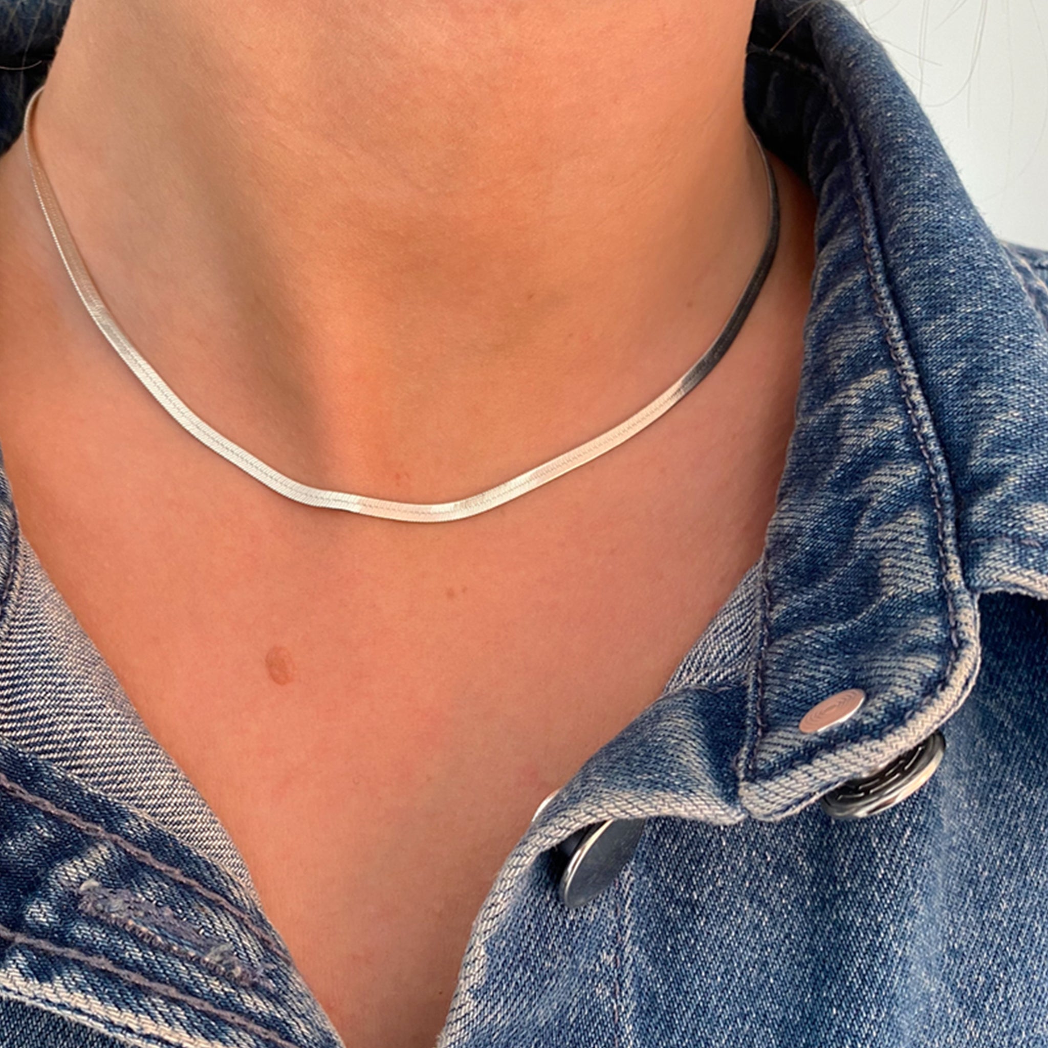 Flat snake chain necklace