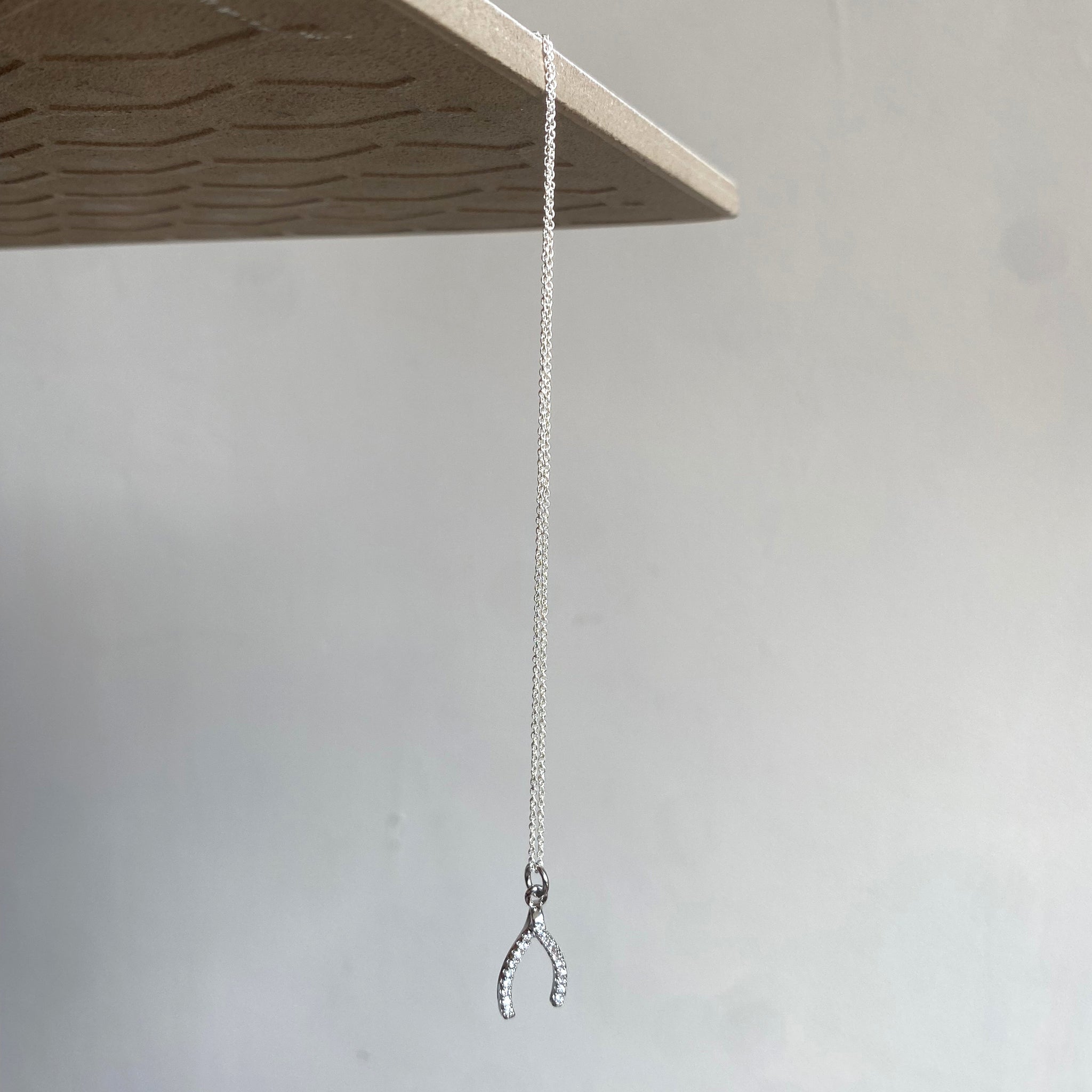 Wishbone pendant necklace