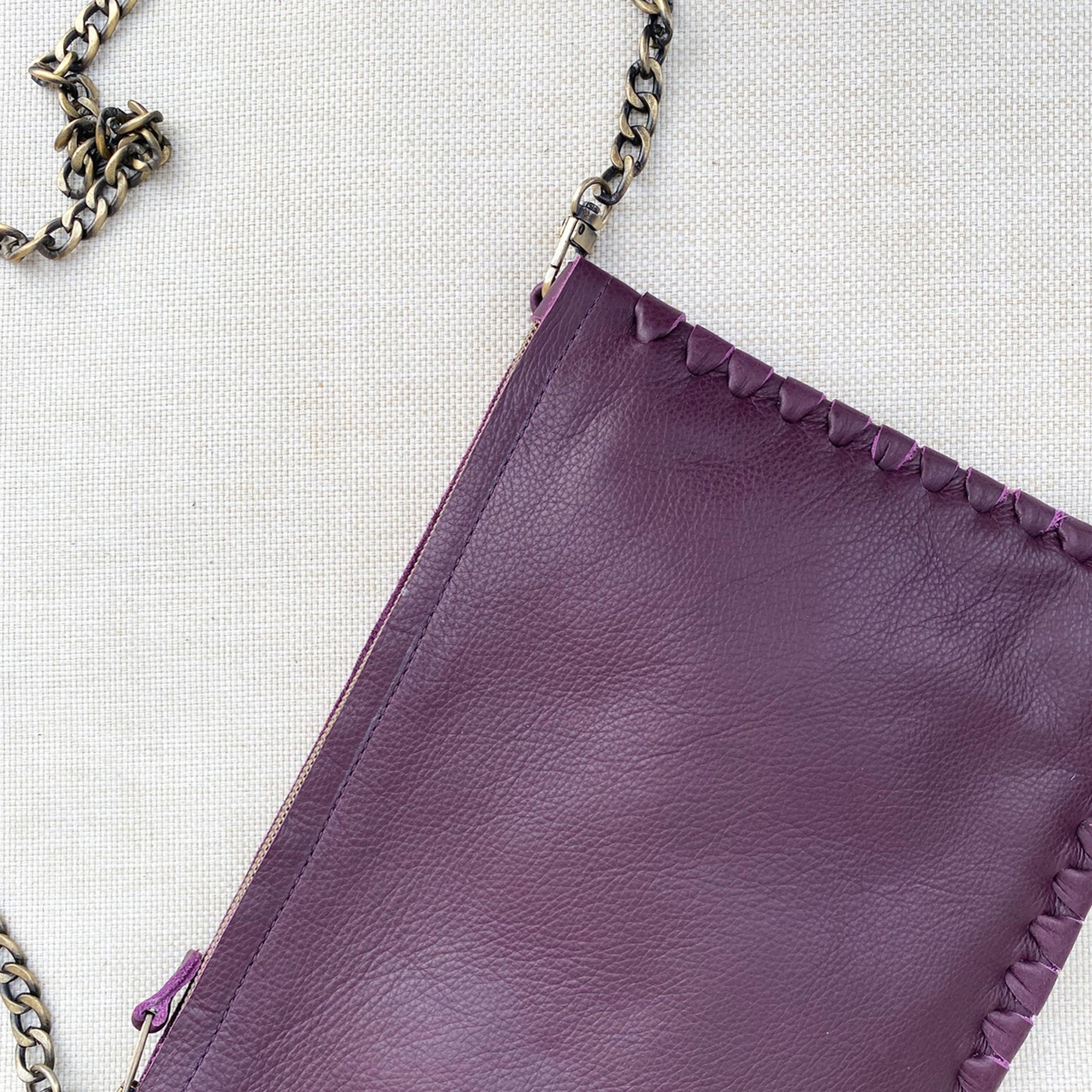 WINE THREADED CLUTCH