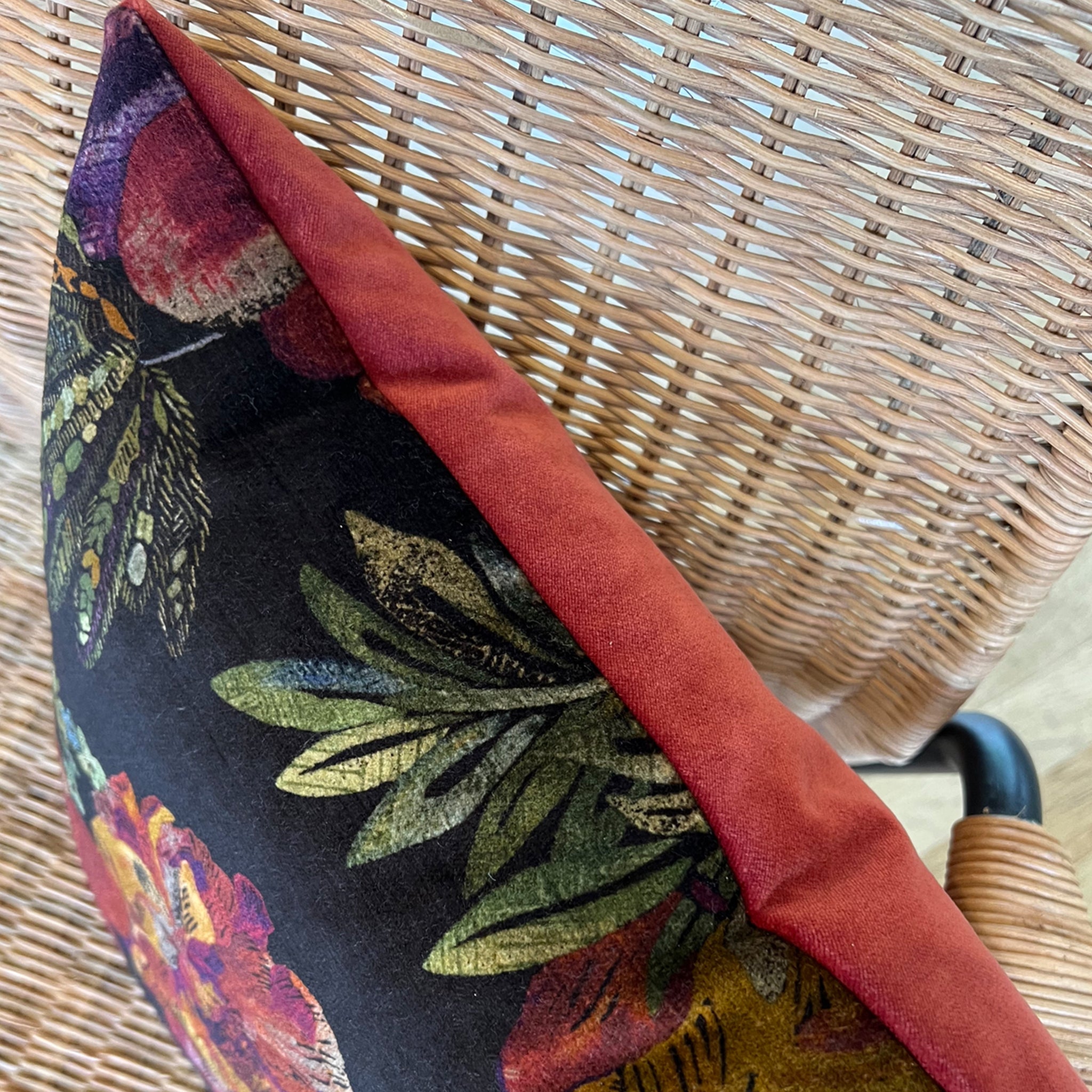 Medium Cushion
